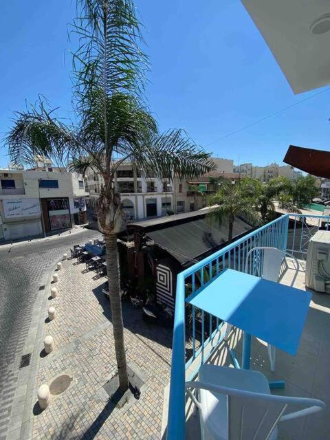 2 Bedroom Apt In Ermou 4 Minute Walk Beach Ларнака Экстерьер фото